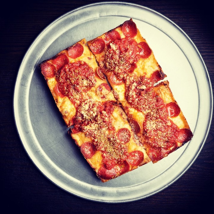Pepperoni Pizza Flat Bread