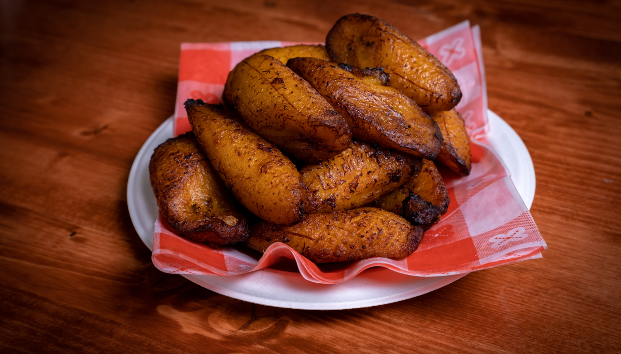 Fried sweet plantains/Platanos maduros