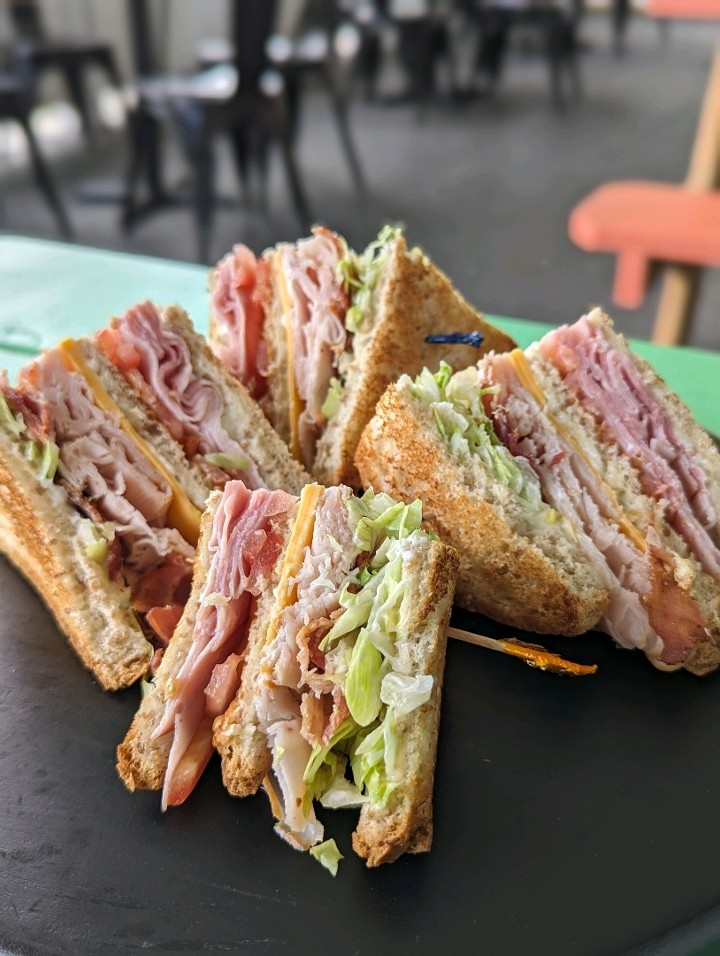 DLX Club Sandwich