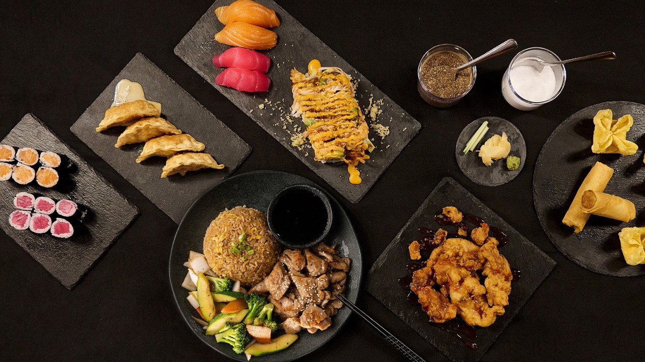 100 Ramen & Hibachi & Sushi Bar 2090 Hamilton Place Boulevard Suite 110