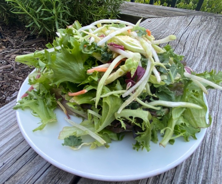 Fresh Field Green Side Salad