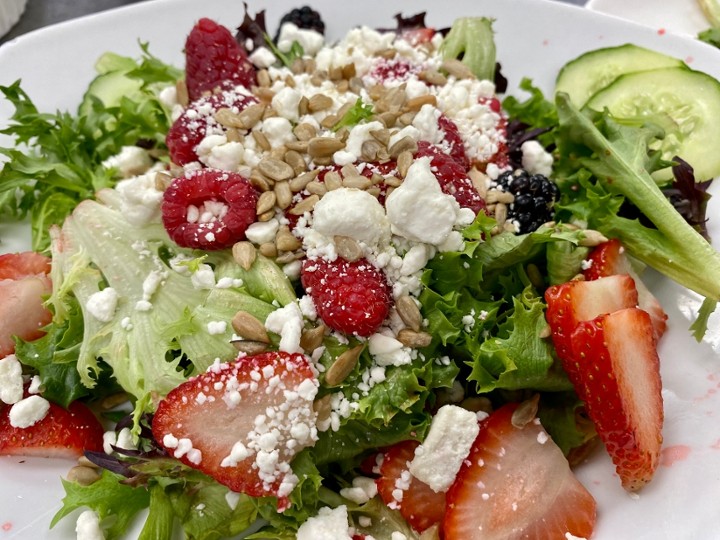 Berry & Goat Cheese Salad
