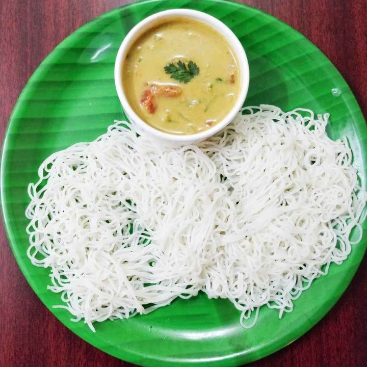 IDIYAPPAM (4 pcs) & PANEER KHORMA