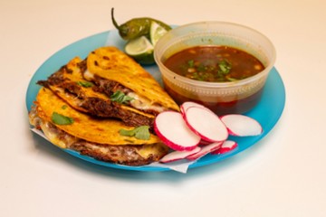 Carmelo's Tacos -(HILLCREST MARKET) 110 Summit ave E