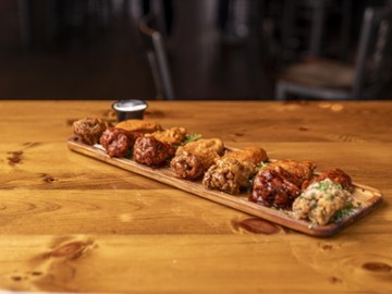 Wingnutz Buffalo