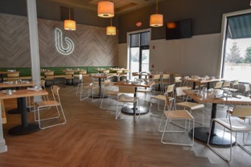 Brook's Kitchen & Tap 1919 S Meyers Rd