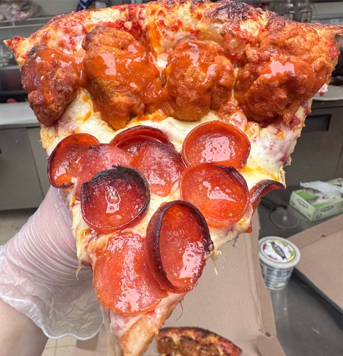 Large Boneless Wing Crust Pizza