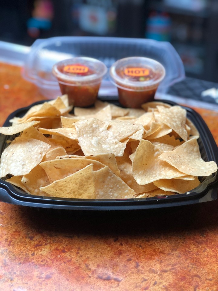 App Chips and salsa