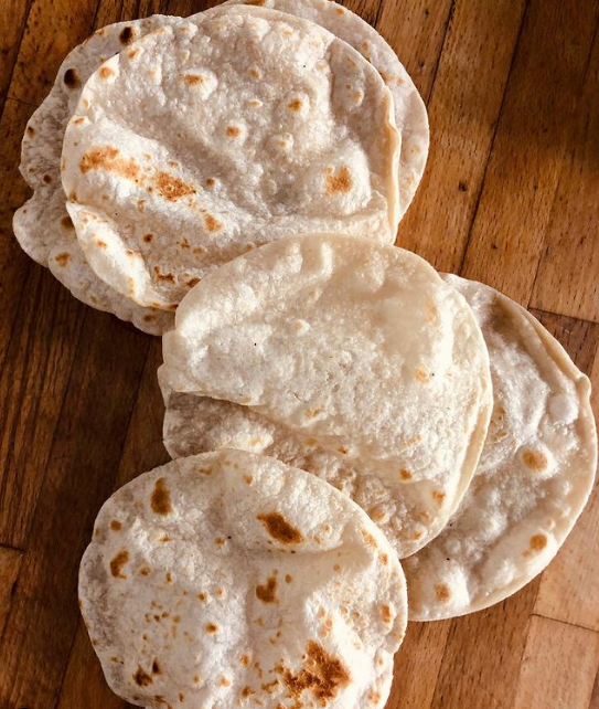 Extra "Flour" Tortillas (4)