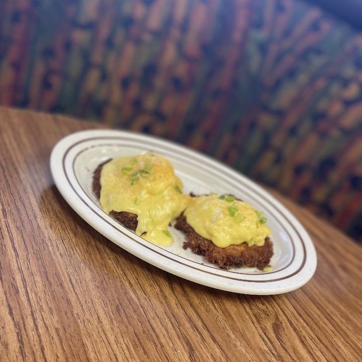 CRAB CAKE BENEDICT