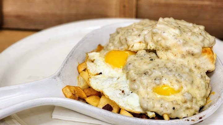 SMOTHERED BISCUIT AND GRAVY SKILLET
