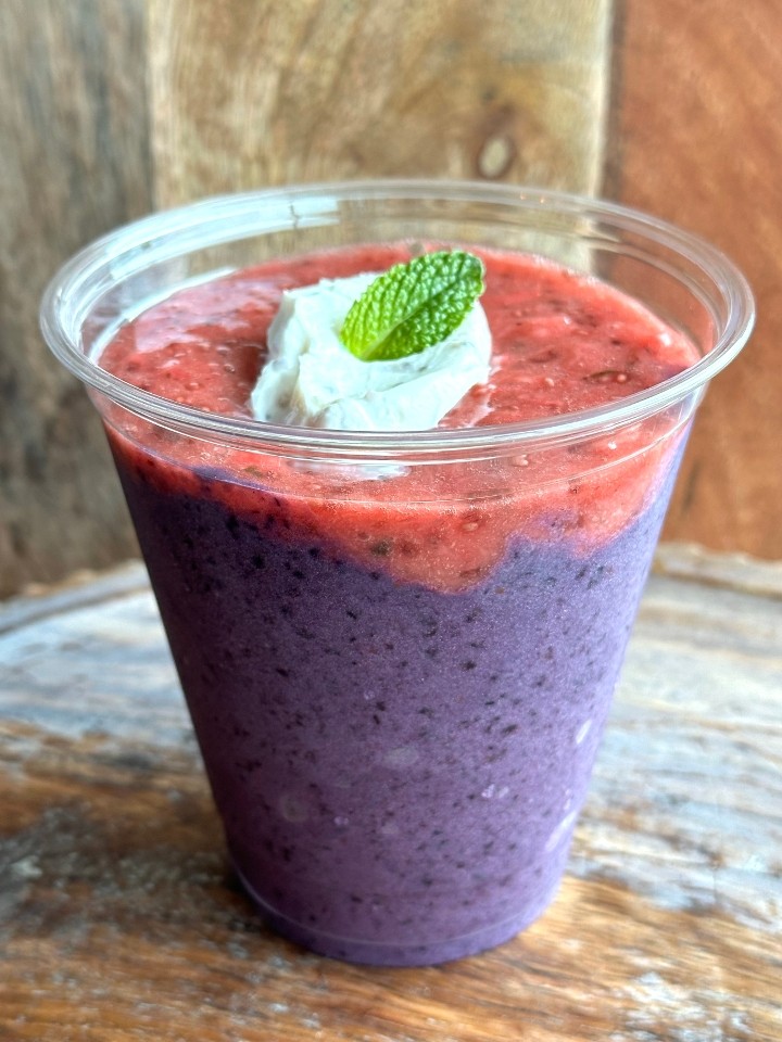 Blue Matcha Smoothie with Berries