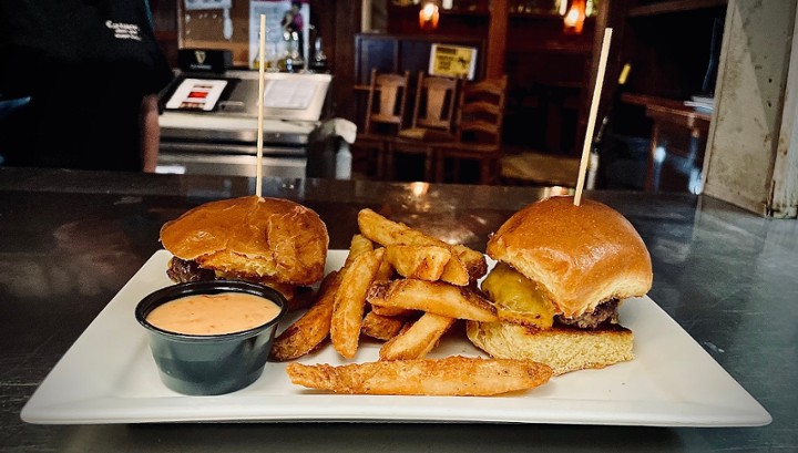 MARY'S LIL BRIOCHE SLIDERS