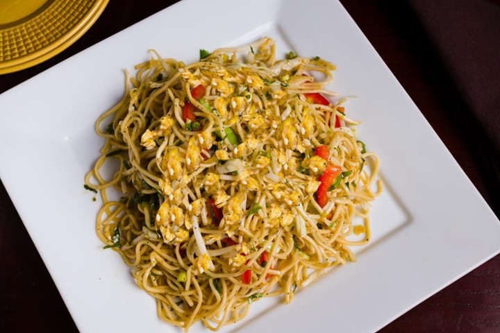 Egg Hakka Noodles