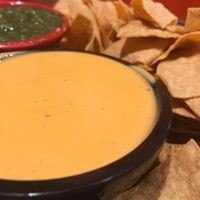 Queso Dip w/ chips