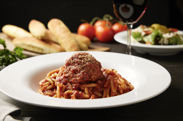 Spaghetti & Meatballs (Serves 4-6)