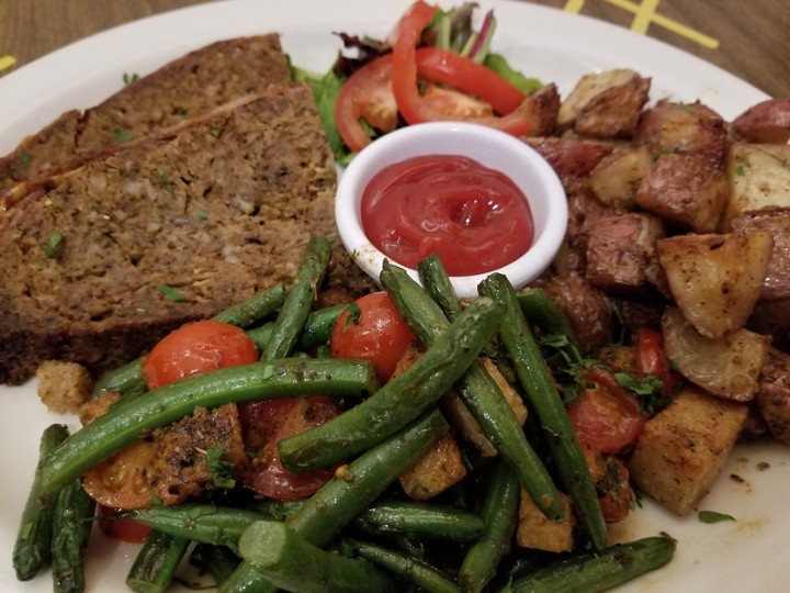 Mom's Meatloaf Dinner