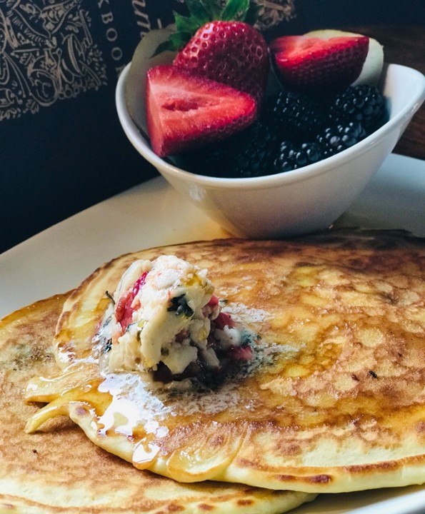 Amy's Fluffy Berry Pancakes