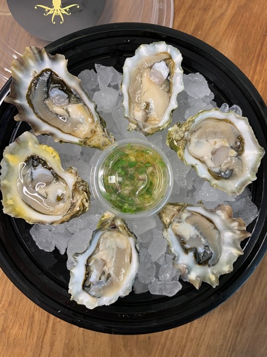 HALF DOZEN PREMIUM OYSTERS WITH BESPOKE MIGNONETTE