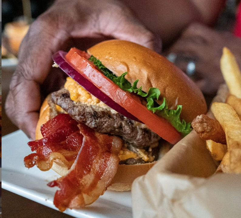 Bacon & Cheddar Burger*