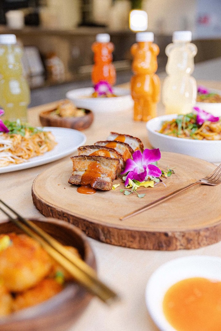 KRA-POW Thai Eatery | Whittier