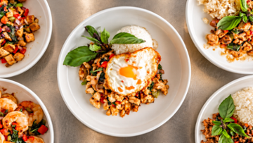 KRA-POW Thai Eatery | Whittier