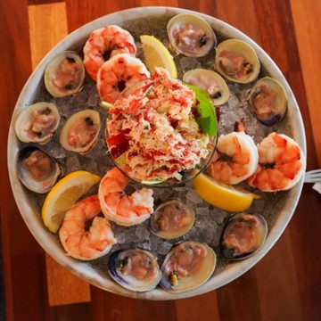 TwoTen Oyster Bar