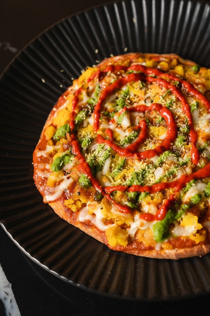 8” Vada Pav Pizza
