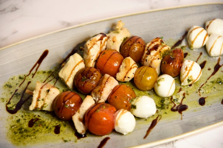 CHICKEN CAPRESE SKEWERS