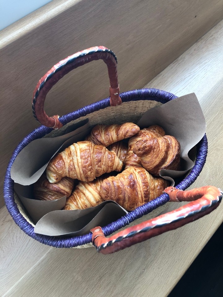 Amin and Judy
Bakery + Pizza Takeout