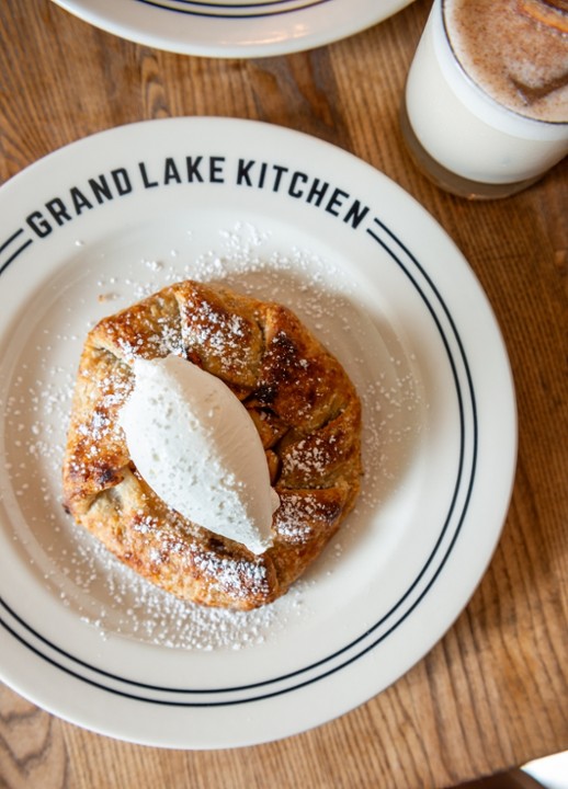 Apple Cinnamon Galette