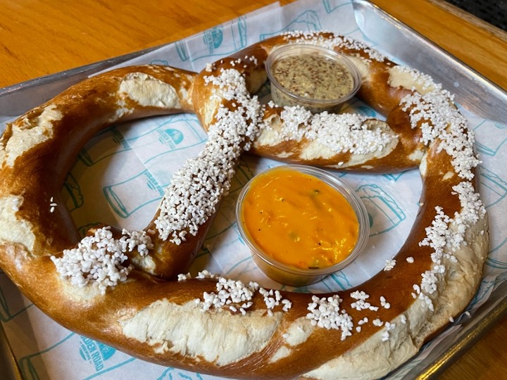 Vegan Pub Pretzel