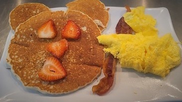 Kids Pancakes, egg & Bacon