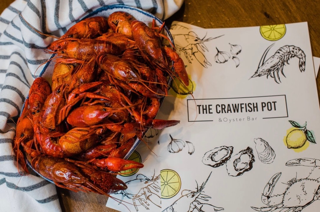 THE CRAWFISH POT