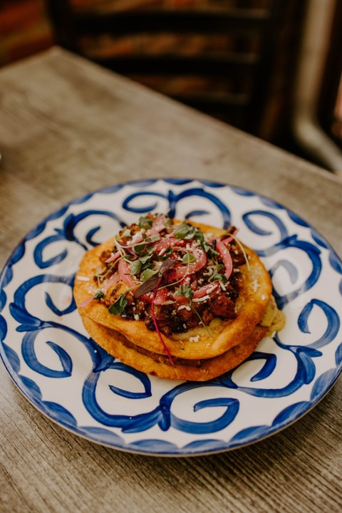 DOUBLE DECKER TOSTADA