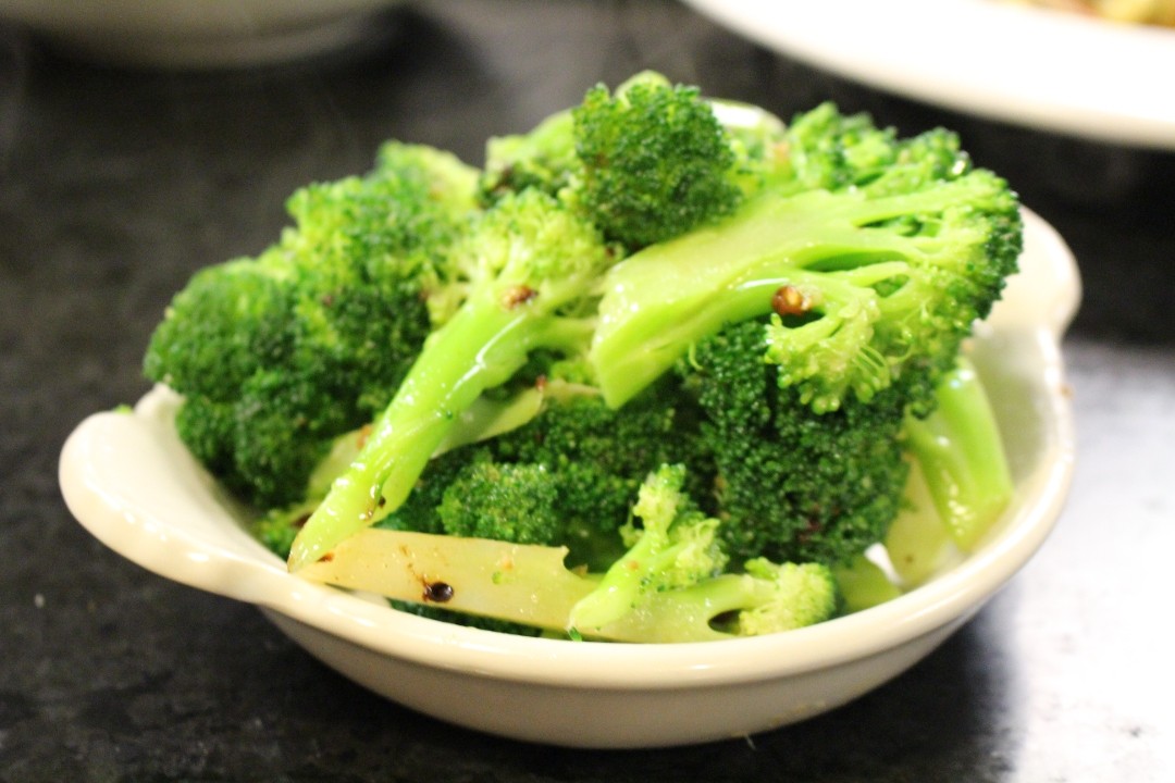 Side Sauteed Broccoli & Garlic