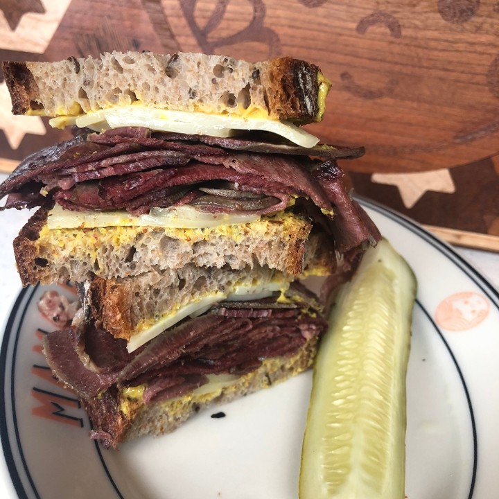 Hot Tongue Sandwich (4oz)