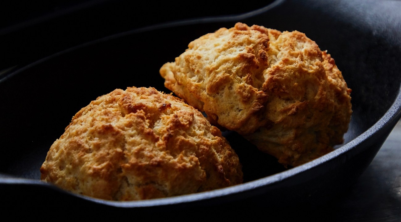 Biscuits w/ Butter