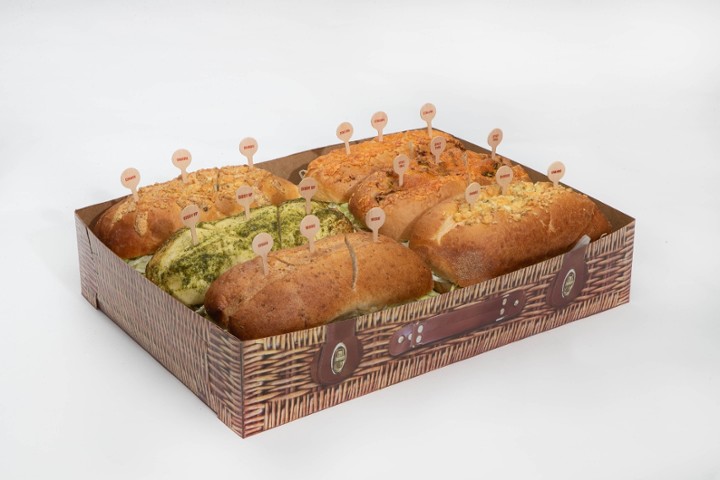 Picnic Box (Serves 18)