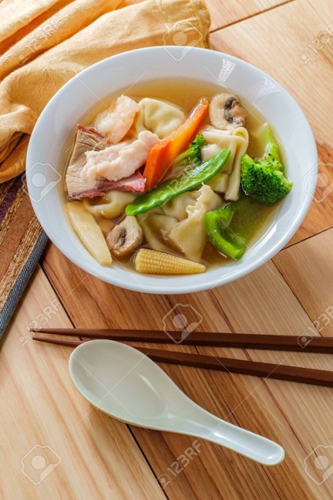 Subgum Wonton Soup (for 2)