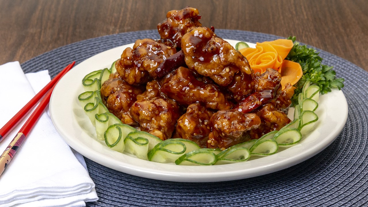 Dinner Gen Tso's Chicken (white)