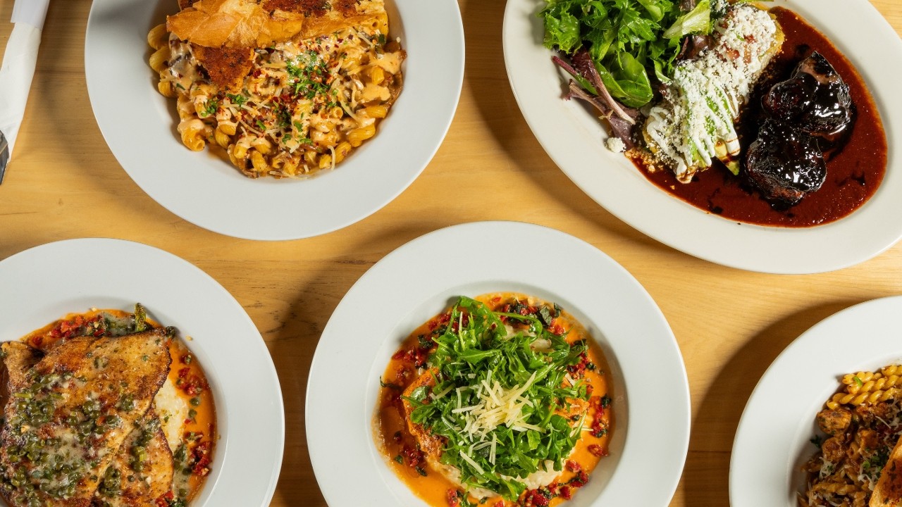 Eat Chow - Costa Mesa