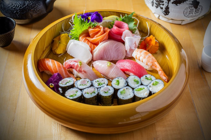 Nori Grand Sushi & Sashimi Combo