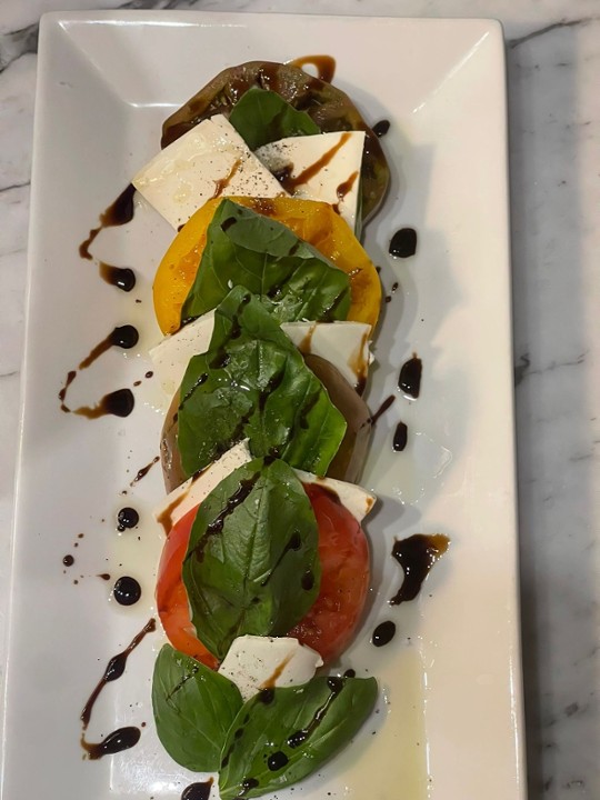 CAPRESE SALAD