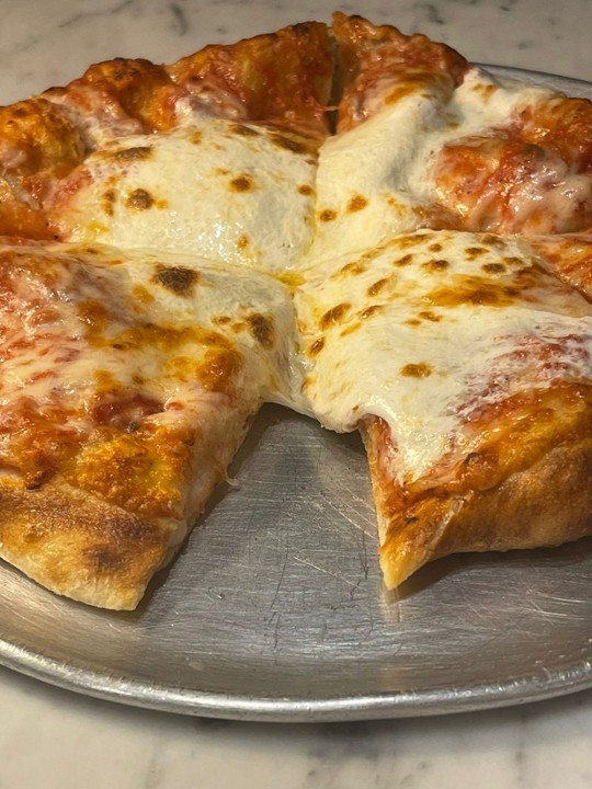 MAXWELL'S STUFFED CHEESE PIZZA