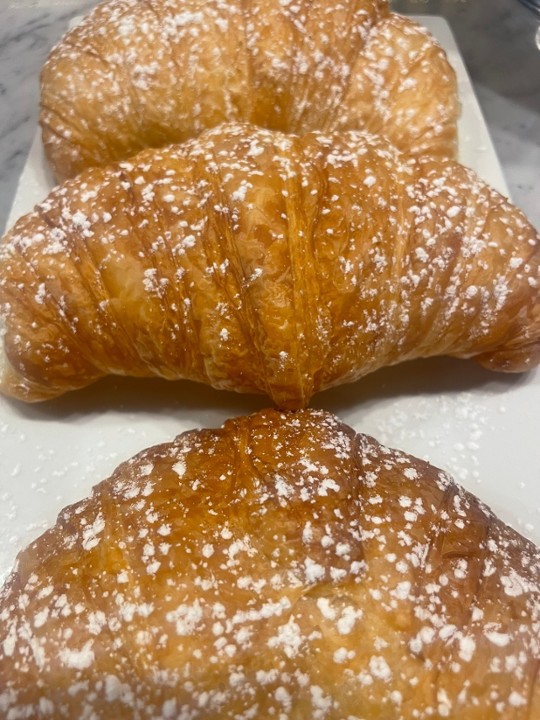 JUMBO PLAIN BUTTER CROISSANT