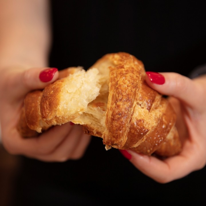 Half dozen Large Croissants