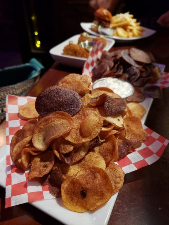House Cut Chips & French Onion Dip