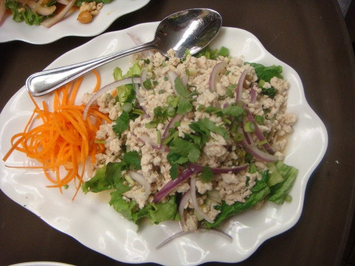 SL3. Larb Gai Minced Chicken Salad