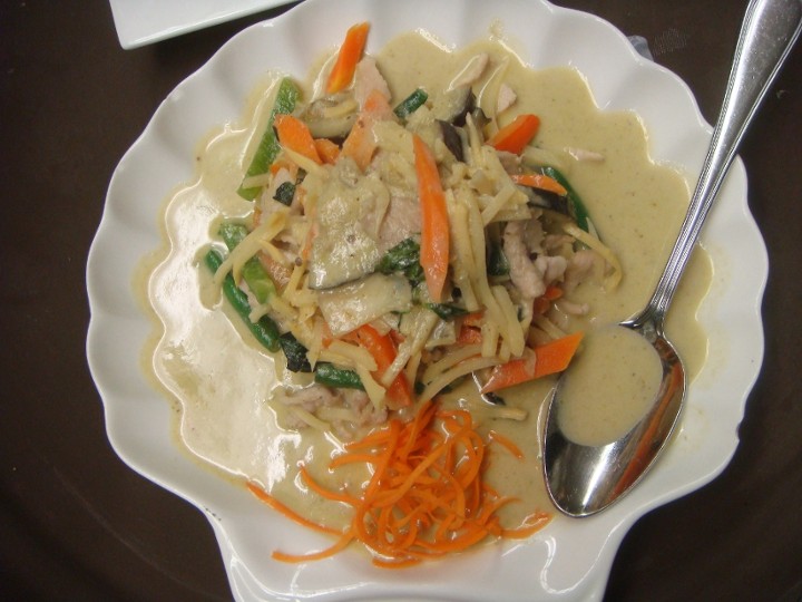 C2. Emerald Green Curry(Dinner)